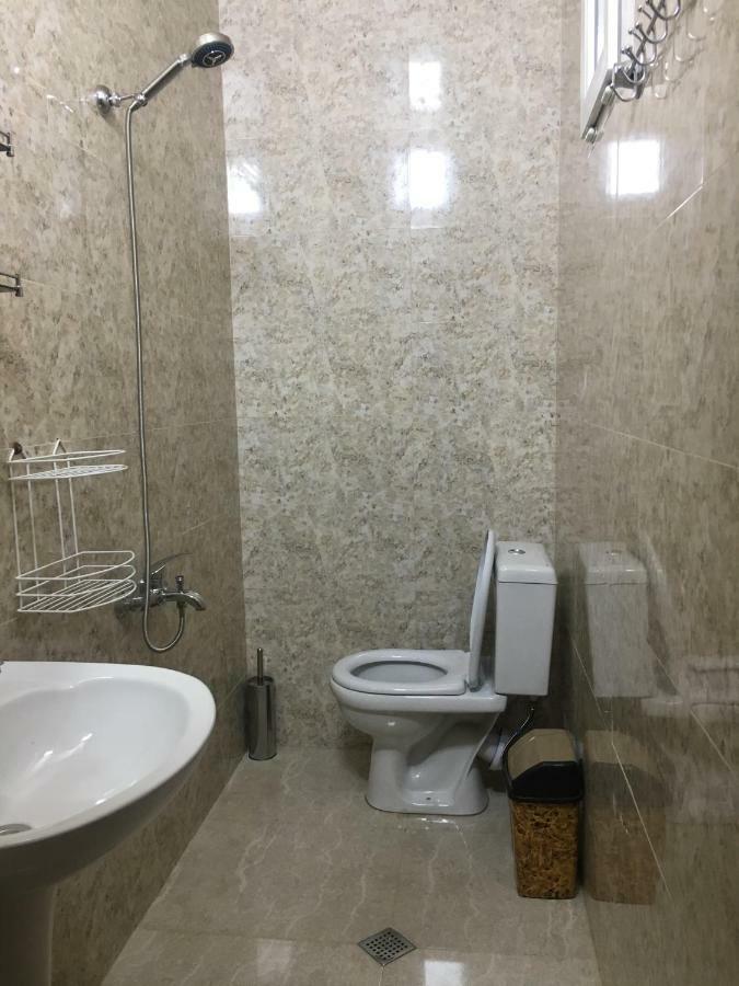 Hotel Liza Batumi Esterno foto